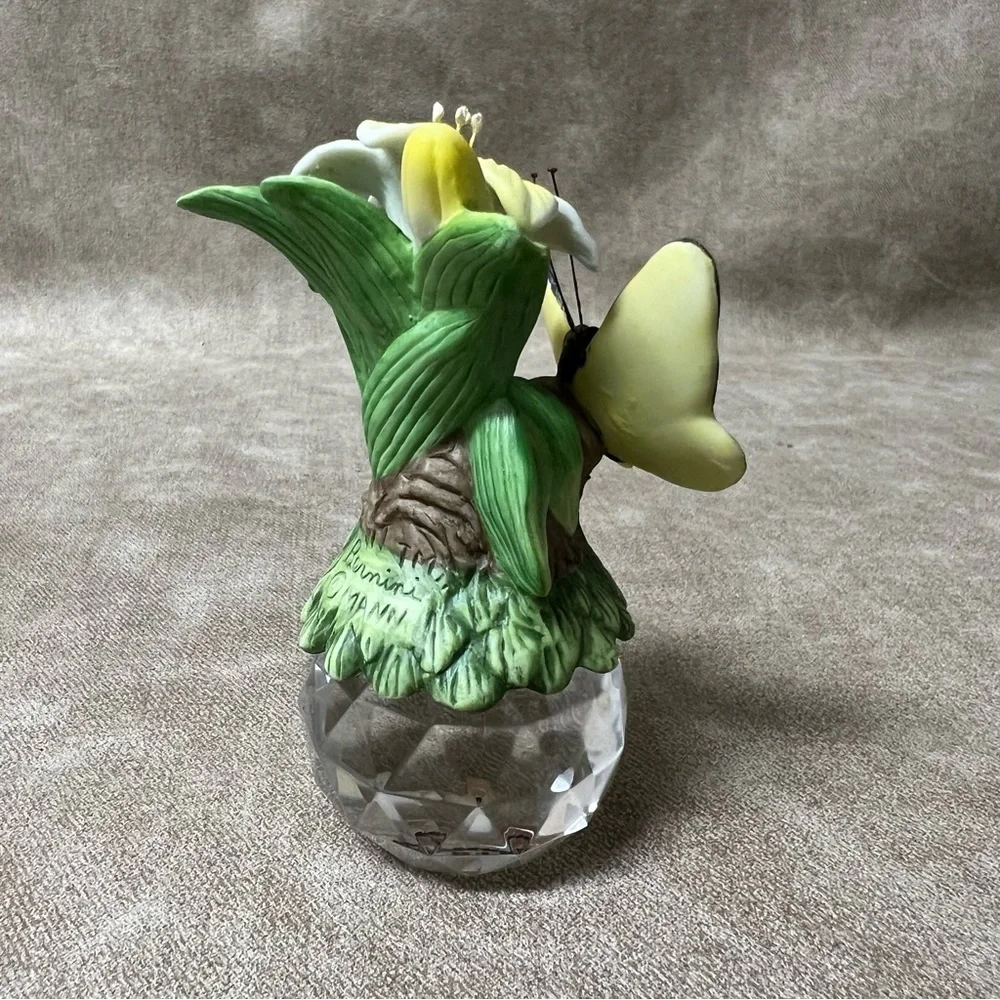 Seymour Mann Porcelain Monarch Butterfly & Yellow Lily Blossom on crystal ball